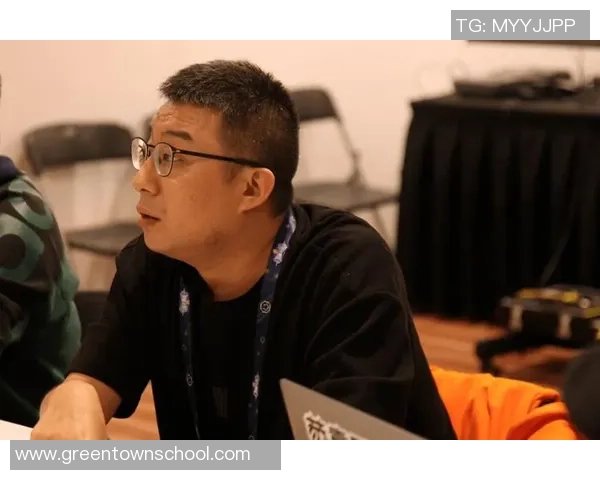 陈伟专访：从青涩少年到足球明星的成长之路回顾